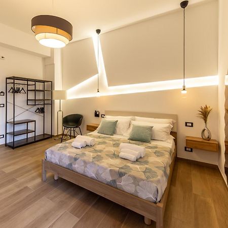 Armony Luxury Suites كاتانيا الغرفة الصورة